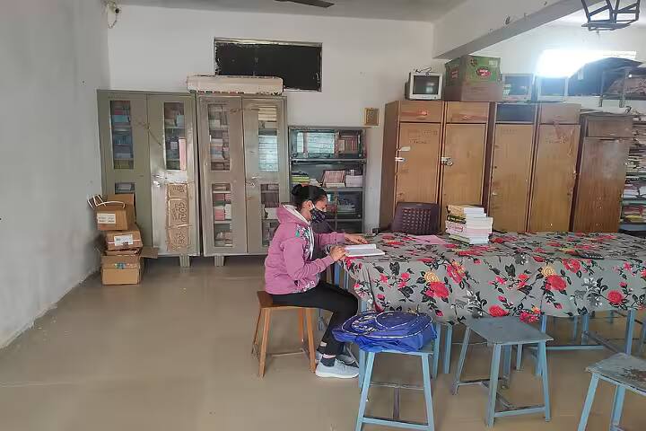 Shreenath College campus in Dungarpur, Rajasthan, India — photo 4
