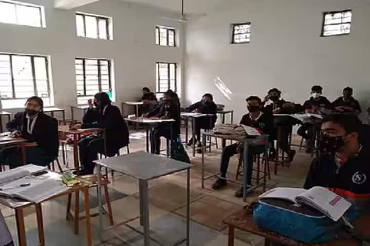 Shreenath College campus in Dungarpur, Rajasthan, India — photo 5