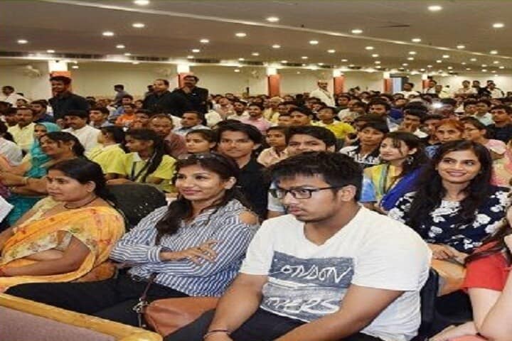 IIMT College of Education campus in Meerut, Uttar Pradesh, India — photo 3