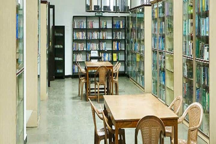 Srinivasan College of Pharmaceutical Sciences campus in Tiruchirappalli, Tamil Nadu, India — photo 3