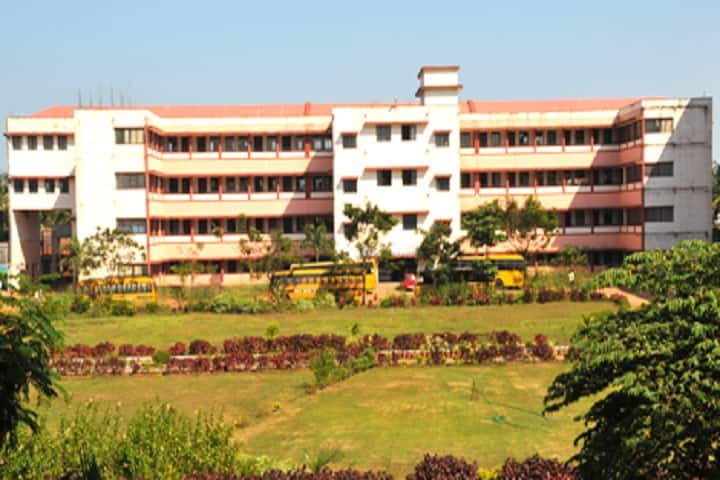 Srinivas College of Pharmacy campus in Arkula, Karnataka, India — photo 1