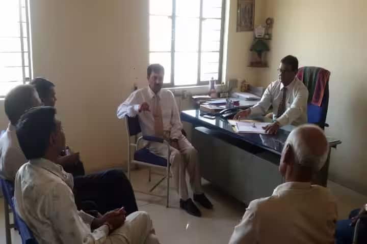 Shree BV Shah B Ed College campus in Surendranagar, Gujarat, India — photo 5