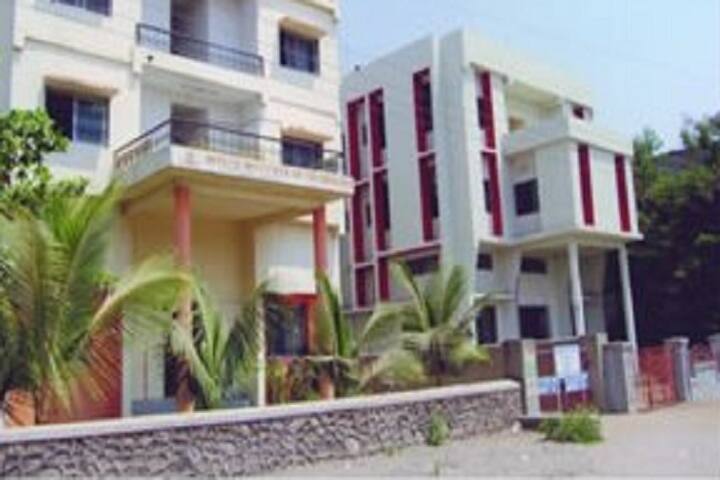 Srinath College of Pharmacy campus in Aurangabad, Maharashtra, India — photo 4