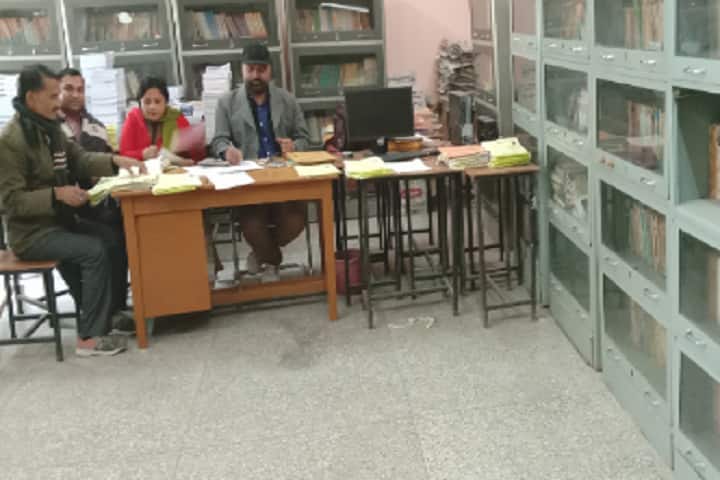 Ganna Krishak Post Graduate College campus in Pilibhit, Uttar Pradesh, India — photo 4
