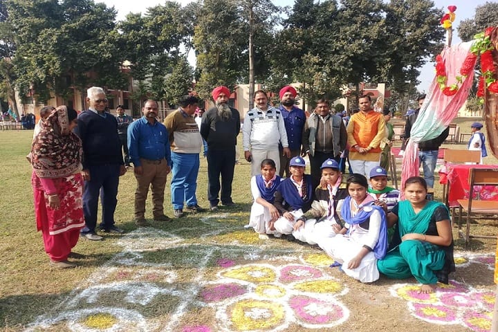 Ganna Krishak Post Graduate College campus in Pilibhit, Uttar Pradesh, India — photo 5