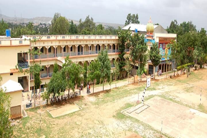 SCS College of Pharmacy campus in Harpanahalli, Karnataka, India — photo 1