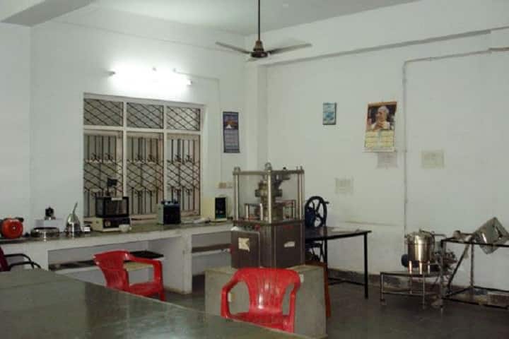 Sri Venkateshwara College of Pharmacy campus in Hyderabad, Telangana, India — photo 3