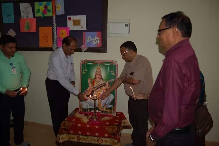 Shri IJ Patel B Ed College campus in Anand, Gujarat, India — photo 5