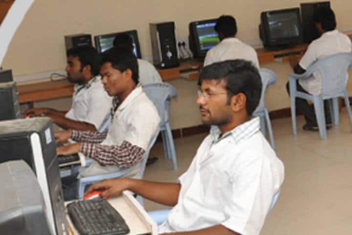 Sri Shivani College of Pharmacy campus in Warangal, Telangana, India — photo 2