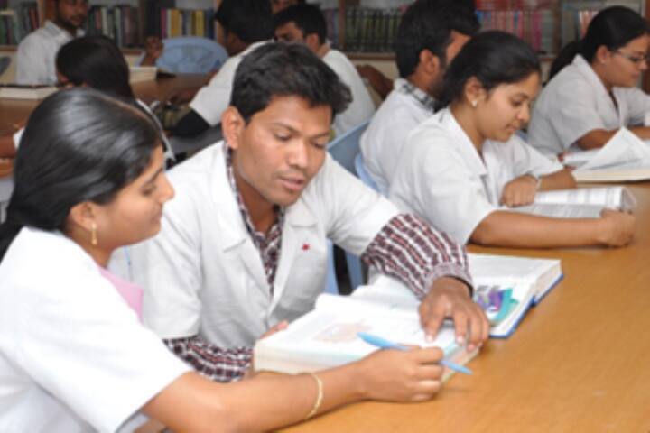 Sri Shivani College of Pharmacy campus in Warangal, Telangana, India — photo 4