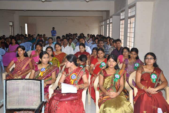 Sri Shivani College of Pharmacy campus in Warangal, Telangana, India — photo 6