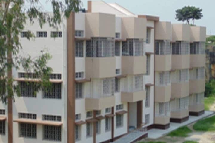 Brahmananda Keshab Chandra College campus in Kolkata, West Bengal, India — photo 2