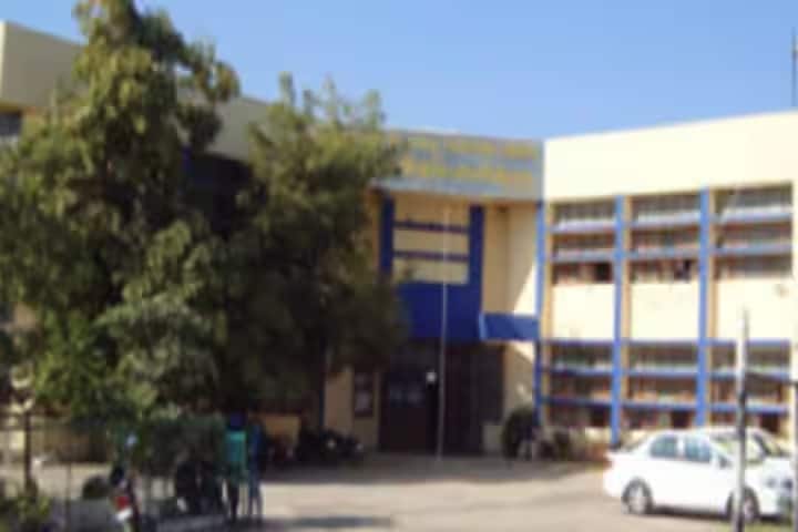 Government Education College campus in Meghraj, Gujarat, India — photo 1