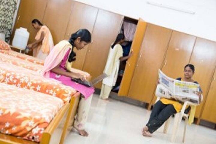 Sri Shanmugha College of Pharmacy campus in Salem, Tamil Nadu, India — photo 3