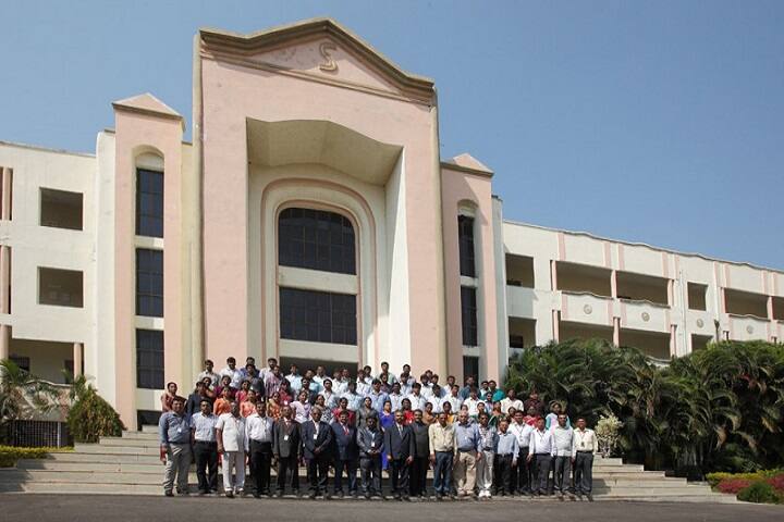 Scient Institute of Pharmacy campus in Ibrahimpatnam, Telangana, India — photo 1