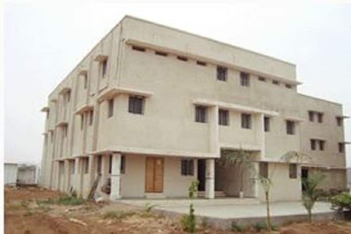 Ratanba College of Education campus in Sabarkantha, Gujarat, India — photo 1