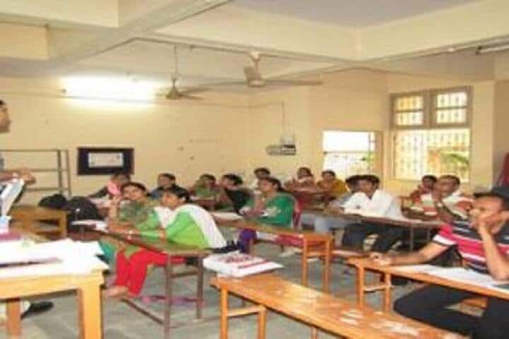 Swami Vivekanand Sarvodaya Bank Education College Post Graduation College campus in Mehsana, Gujarat, India — photo 2