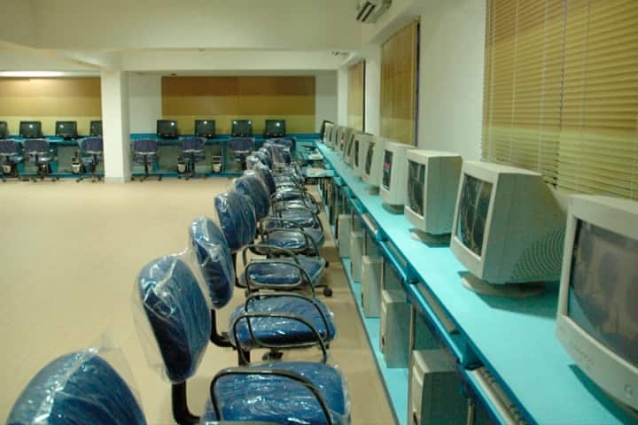 Bhupal Nobles' University campus in Udaipur, Rajasthan, India — photo 4