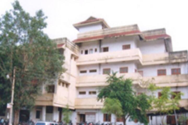 Janata College of Education campus in Chandrapur, Maharashtra, India — photo 1