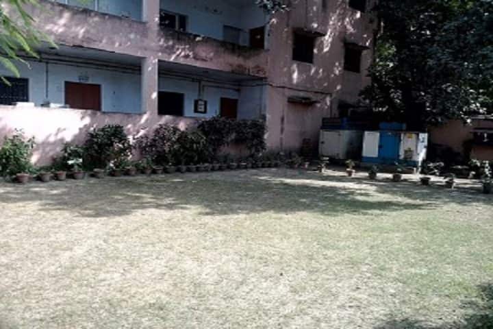 Dayanand Women's Training College, Kanpur campus in Kanpur, Uttar Pradesh, India