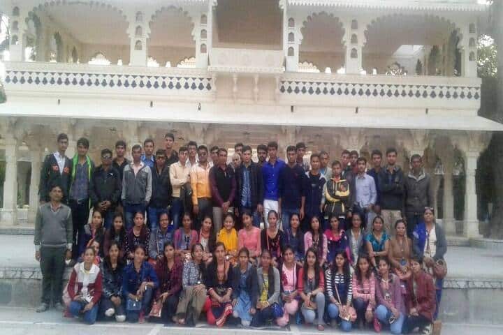 Shri Navjivan B Ed College campus in Deesa, Gujarat, India — photo 6