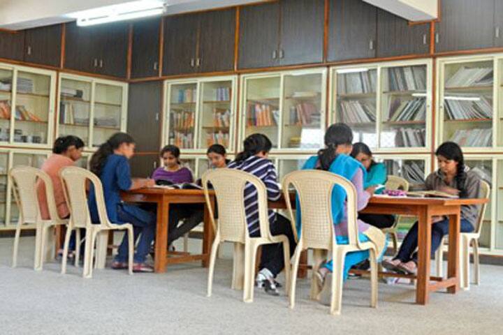 Nikalas Mahila Mahavidyalaya campus in Nagpur, Maharashtra, India — photo 6