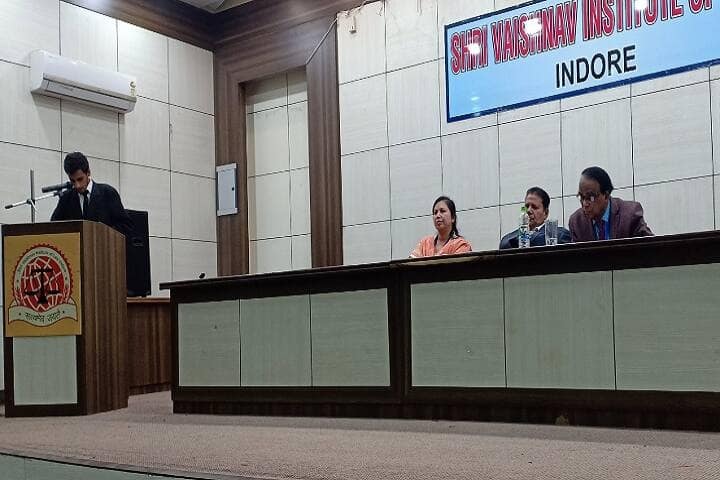 Shri Vaishnav Institute of Law campus in Indore, Madhya Pradesh, India — photo 6