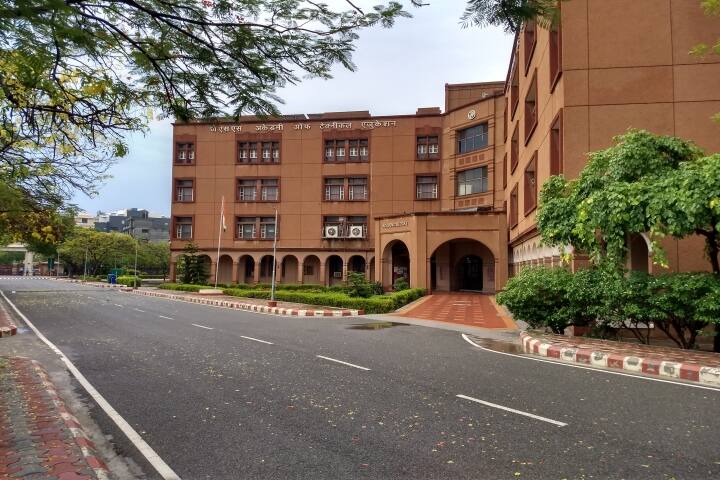 JSS University campus in Noida, Uttar Pradesh, India — photo 4