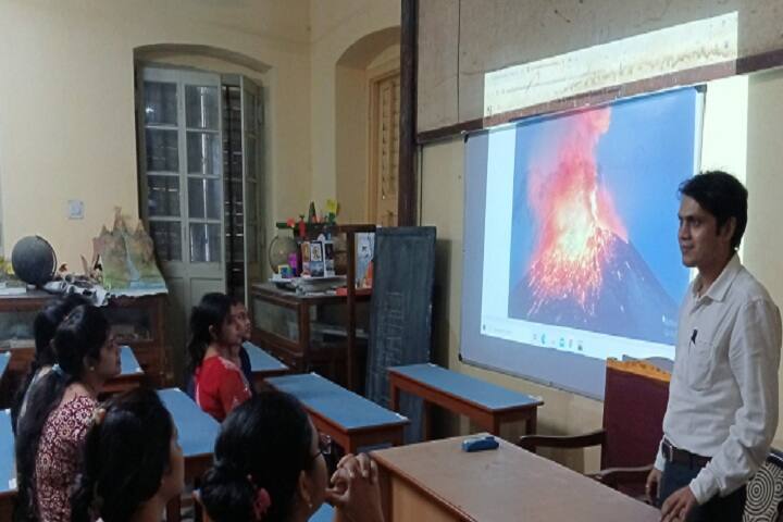 Institute of Education Post Graduate for Women campus in Sankarbati, West Bengal, India — photo 5