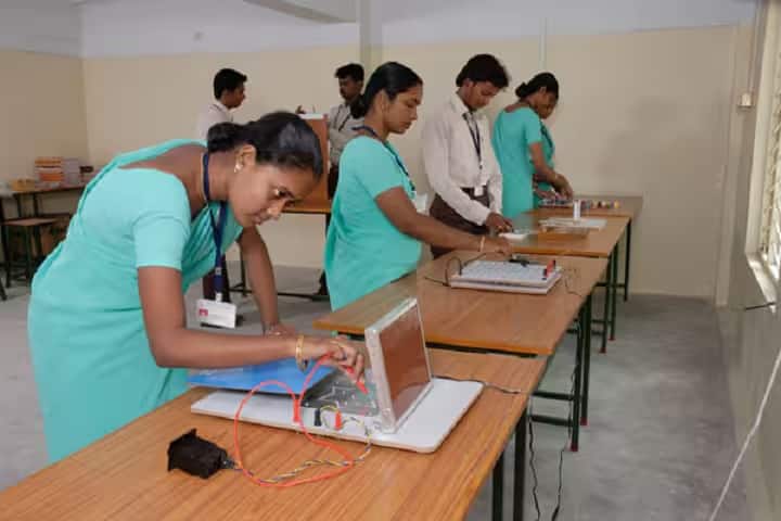 Mahendhira College of Education campus in Kavundampalayam, Tamil Nadu, India — photo 5