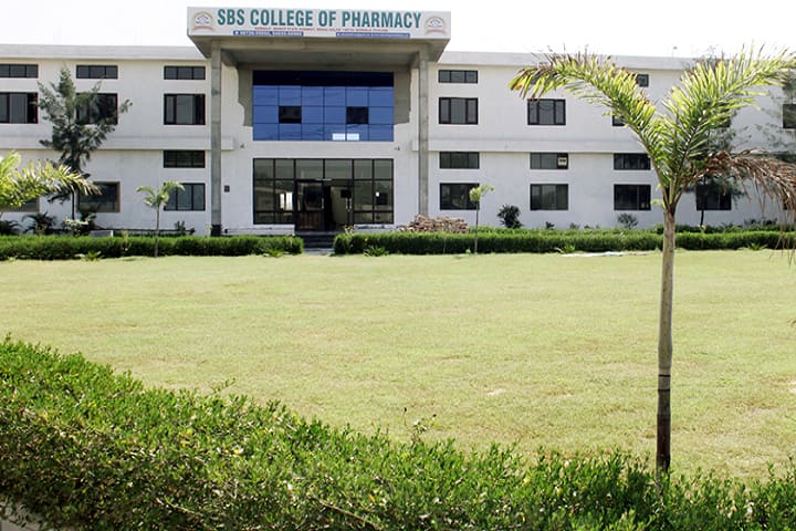 SBS College of Pharmacy campus in Barnala, Punjab, India — photo 1