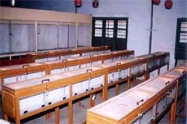 Sri Vasavi College campus in Erode, Tamil Nadu, India — photo 4