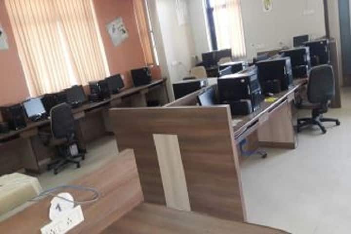 Dr HR Gajwani College of Education campus in Adipur, Gujarat, India — photo 5