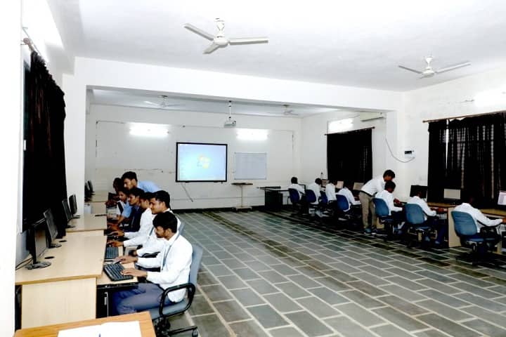 Shri Agrasen Snatkottar Shiksha Mahavidyalaya campus in Jaipur, Rajasthan, India — photo 3