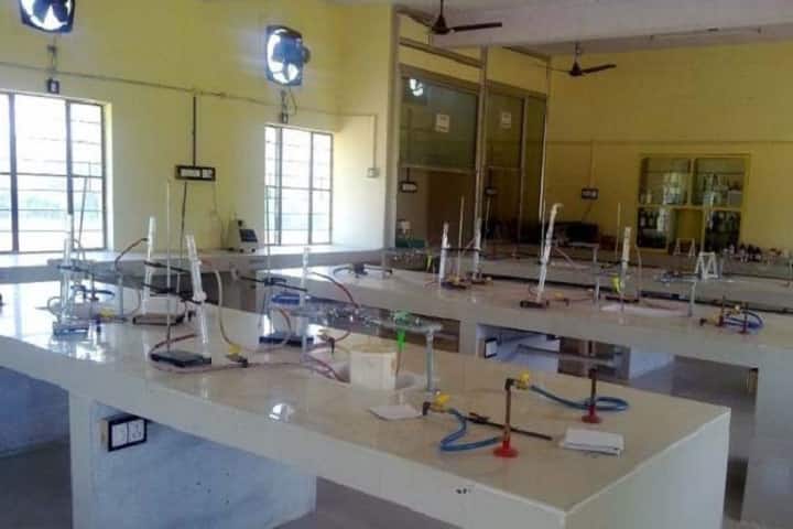 Sat Kaival College of Pharmacy campus in Anand, Gujarat, India — photo 4