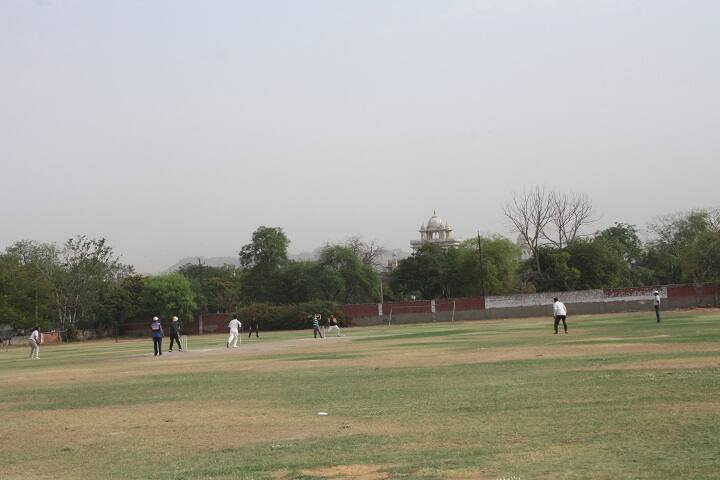 SMS Medical College Jaipur campus in Jaipur, Rajasthan, India — photo 2