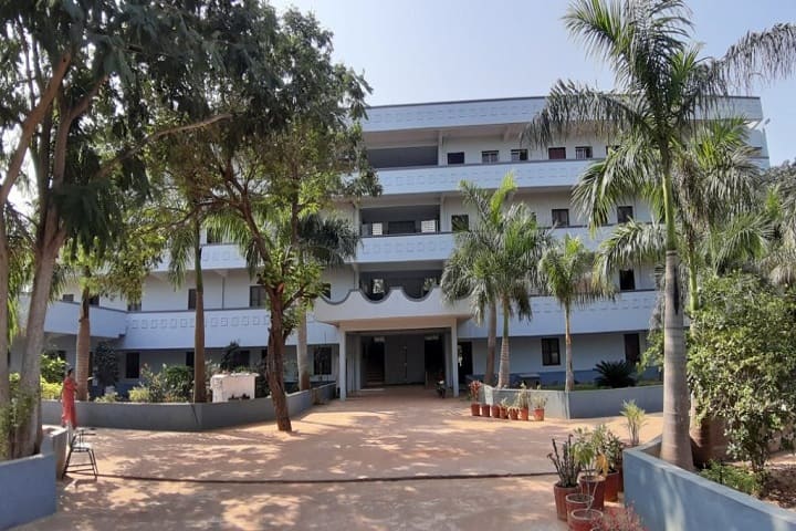 Sasikanthreddy College of Pharmacy campus in Nellore, Andhra Pradesh, India — photo 2
