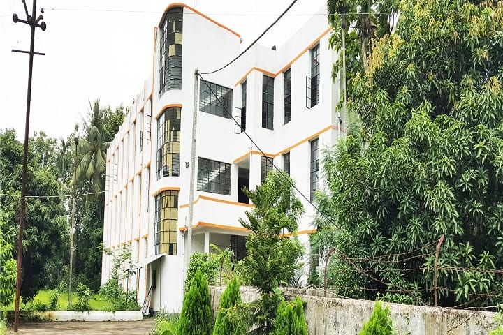 Chhaya Ghosh Mahila B Ed College campus in Murshidabad, West Bengal, India — photo 1