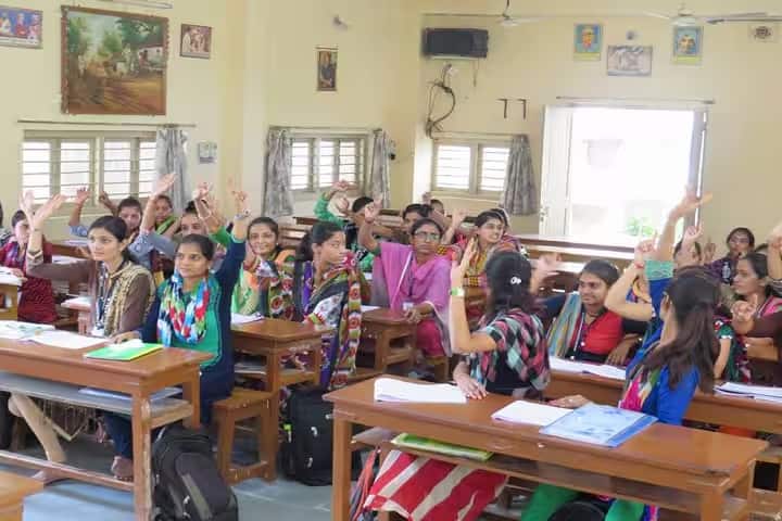 Swami Vivekanand Sarvodaya Bank Education College campus in Mehsana, Gujarat, India — photo 3