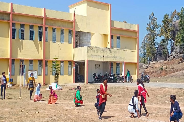 Government Sant Rameshwar Gahira Guru Ji College campus in Bagicha, Chhattisgarh, India — photo 2
