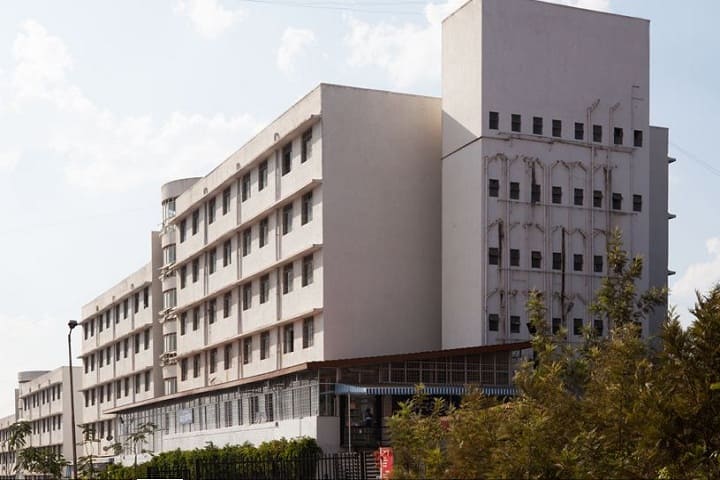 Sou Venutai Chavan Polytechnic campus in Pune, Maharashtra, India — photo 1