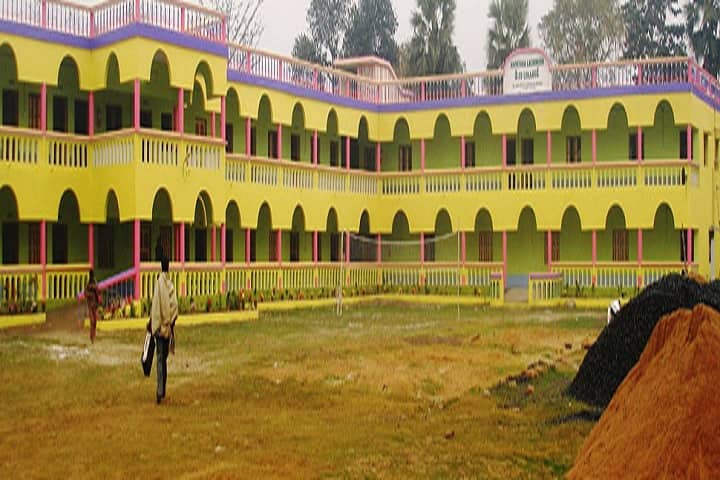 Hadechha Lachhimuddin B Ed College campus in Murshidabad, West Bengal, India — photo 1