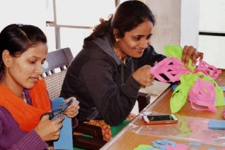Samarth College of Education campus in Himmatnagar, Gujarat, India — photo 2