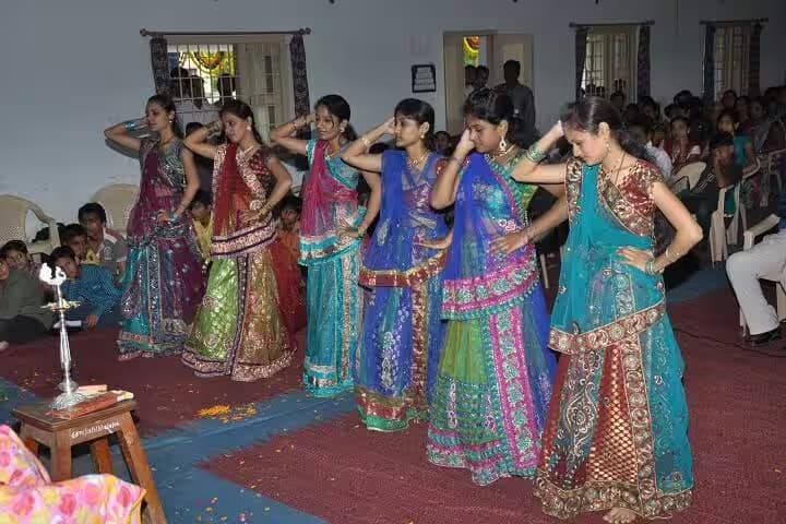 Smt KCM Shah B Ed College campus in Kakanpur, Gujarat, India — photo 2
