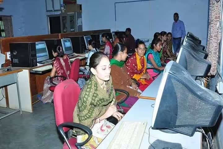 Smt KCM Shah B Ed College campus in Kakanpur, Gujarat, India — photo 6