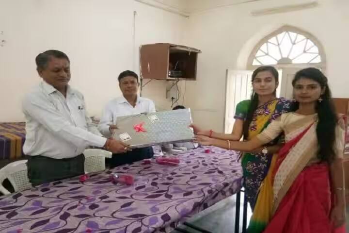 Shree Sarvajanik College of Education campus in Godhra, Gujarat, India — photo 2