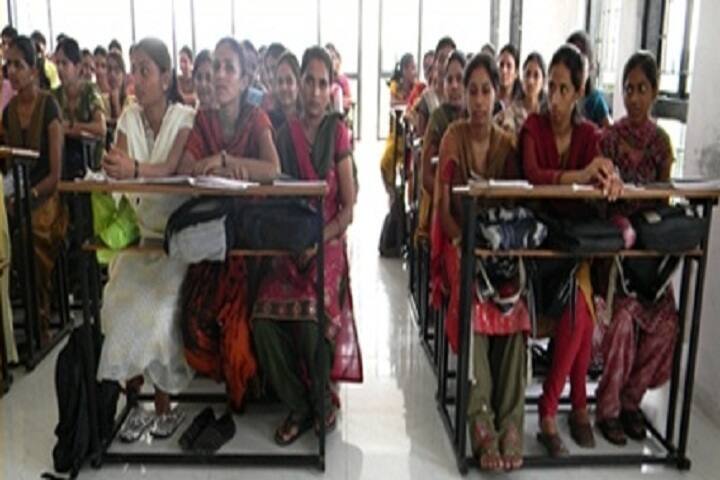 Dharmaj College of Education campus in Anand, Gujarat, India — photo 3
