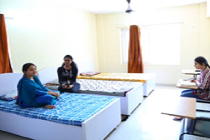 Sarojini Naidu Vanita Pharmacy Maha Vidyalaya campus in Secunderabad, Telangana, India — photo 4