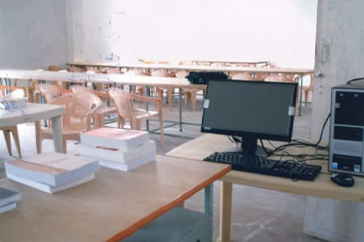 Divya Drashti B Ed College campus in Kalol, Gujarat, India — photo 3