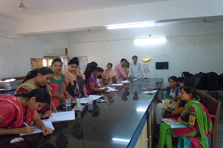 Prakash College of Education campus in Ahmedabad, Gujarat, India — photo 3